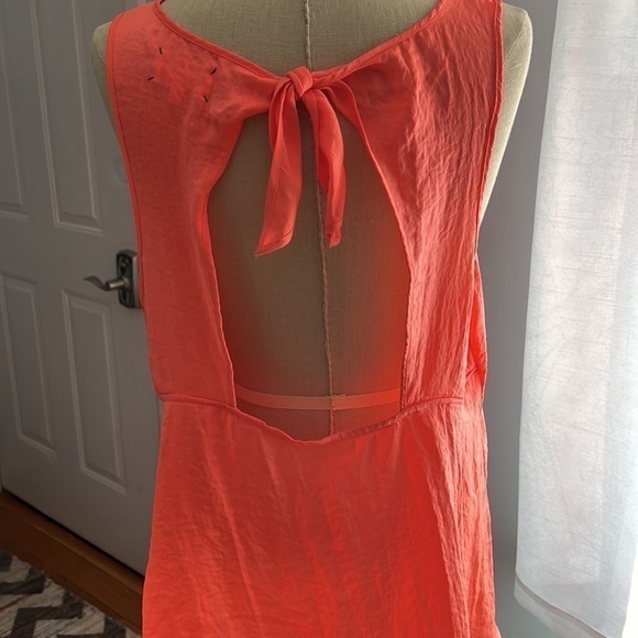 Lou & Grey Tie Open Back Summer Top size XL NWOT - Picture 7 of 7